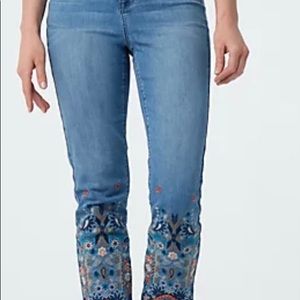 🌺🌺PLUS SIZE EMBROIDERY JEANS🌺🌺